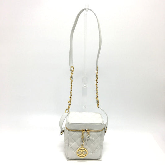 Chanel Shoulder Bag Lambskin White Cc Coco Mark Matrasse