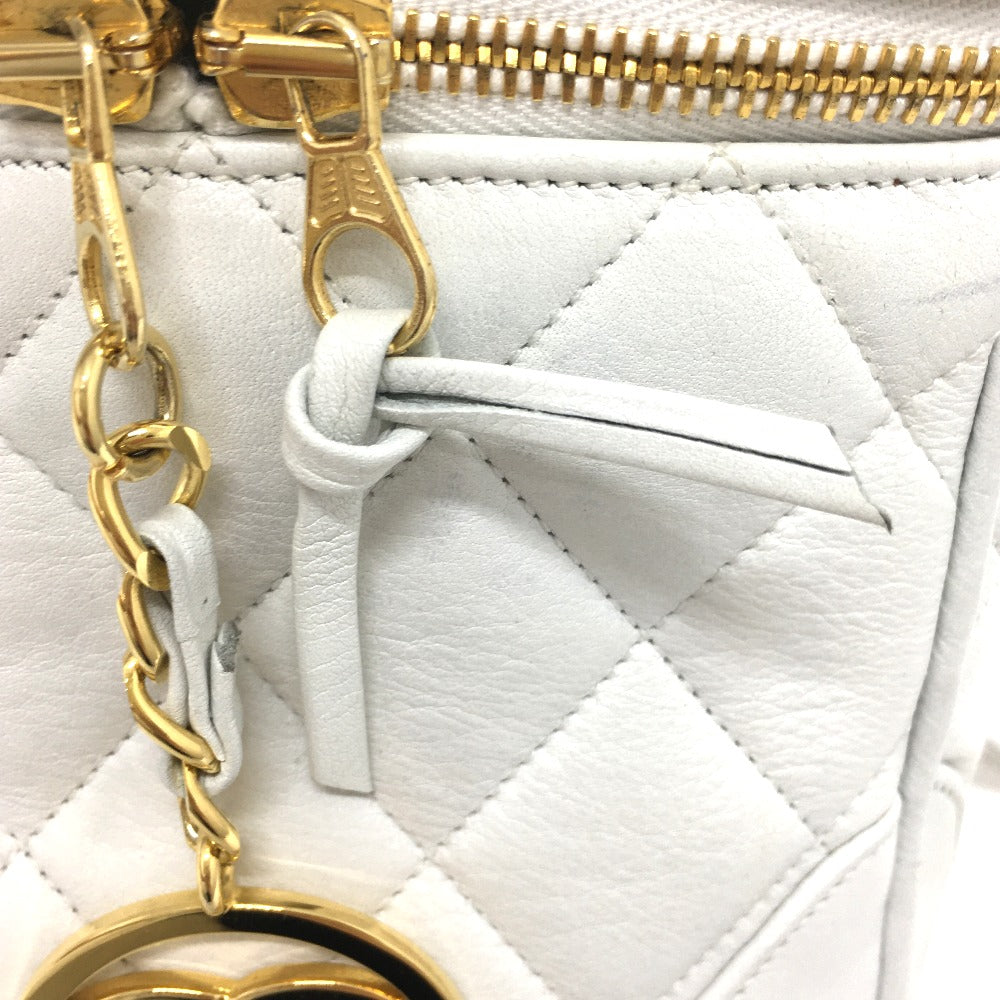 Chanel Shoulder Bag Lambskin White Cc Coco Mark Matrasse