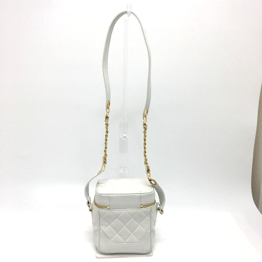 Chanel Shoulder Bag Lambskin White Cc Coco Mark Matrasse