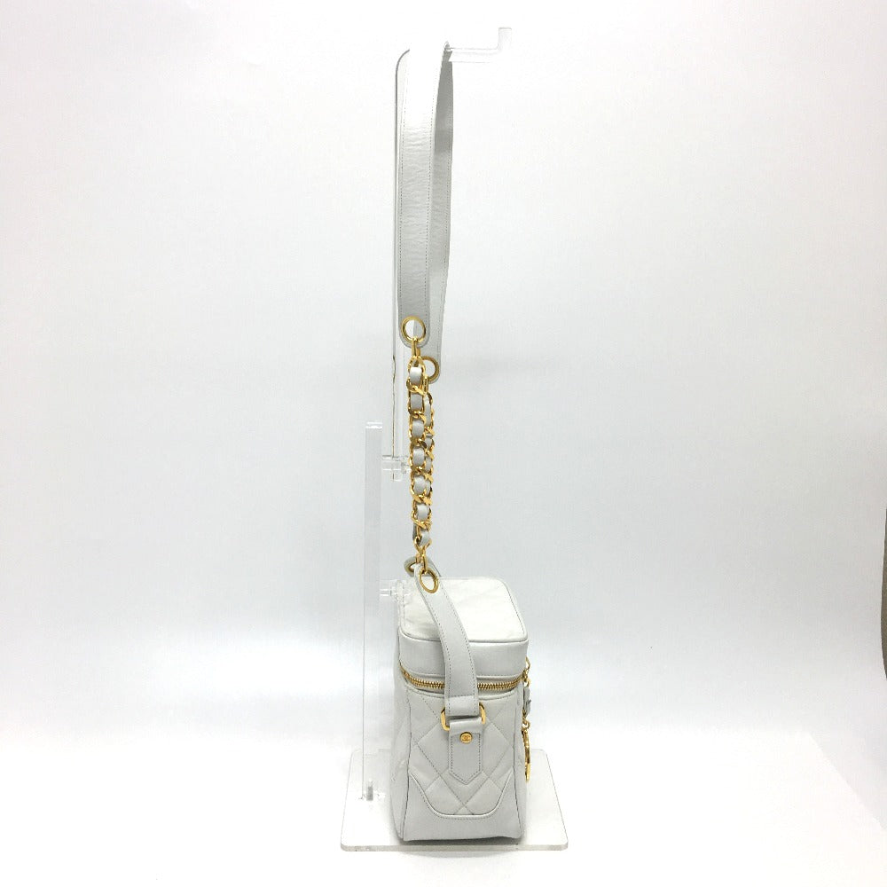 Chanel Shoulder Bag Lambskin White Cc Coco Mark Matrasse