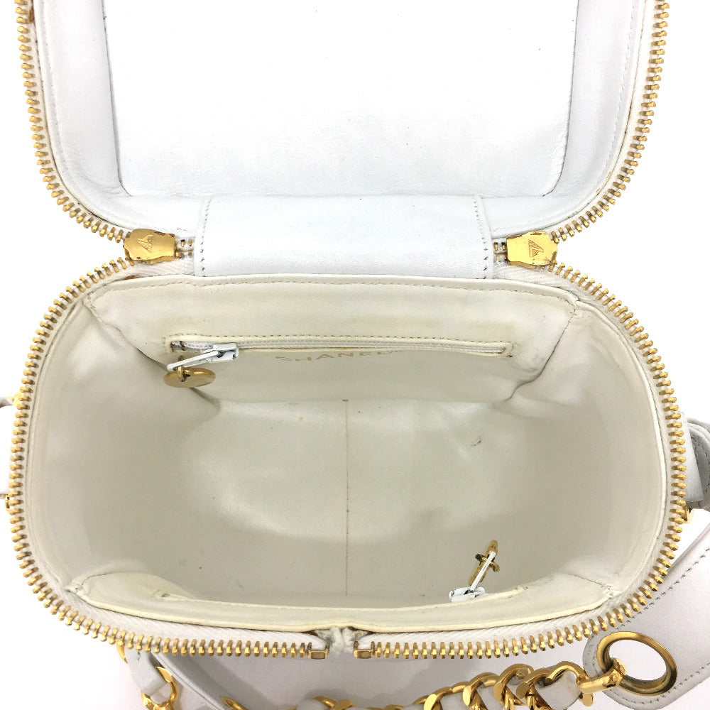 Chanel Shoulder Bag Lambskin White Cc Coco Mark Matrasse