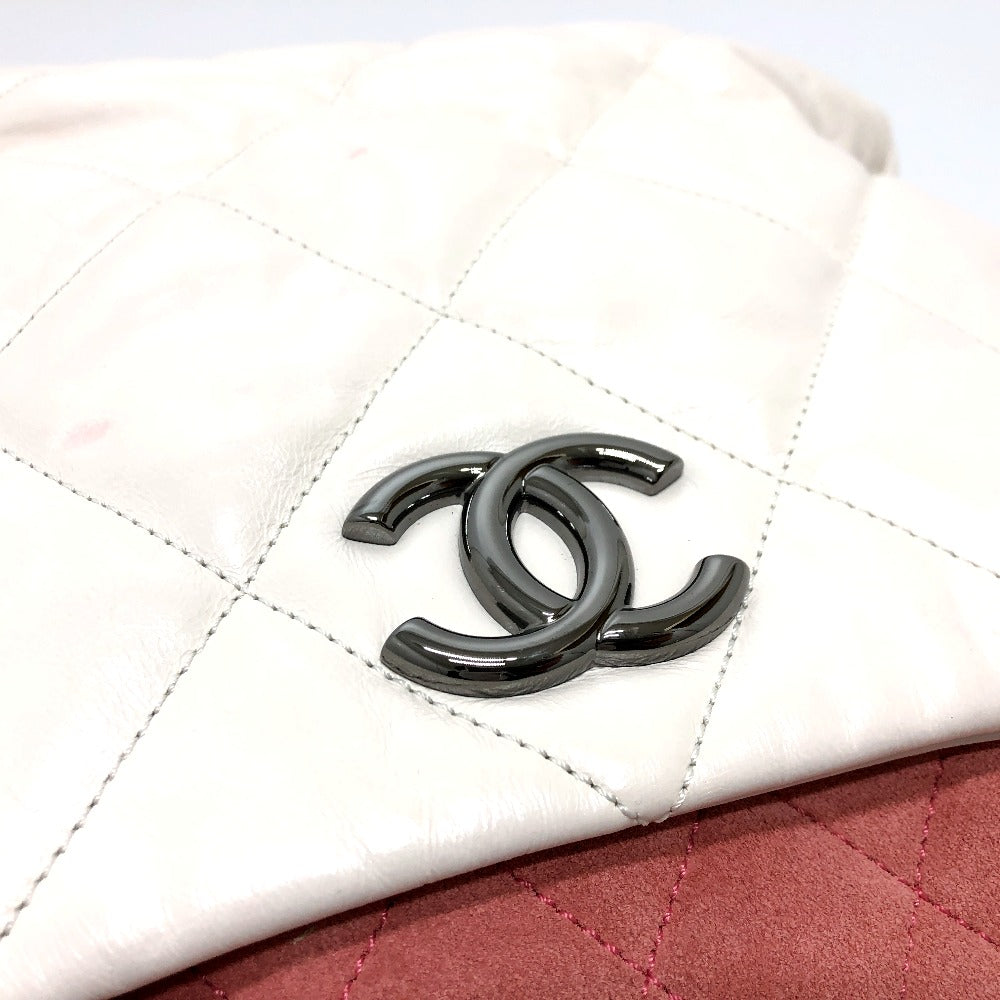 Chanel Shoulder Bag Leather / Suede White Cc Coco Mark Portobello Matelasse