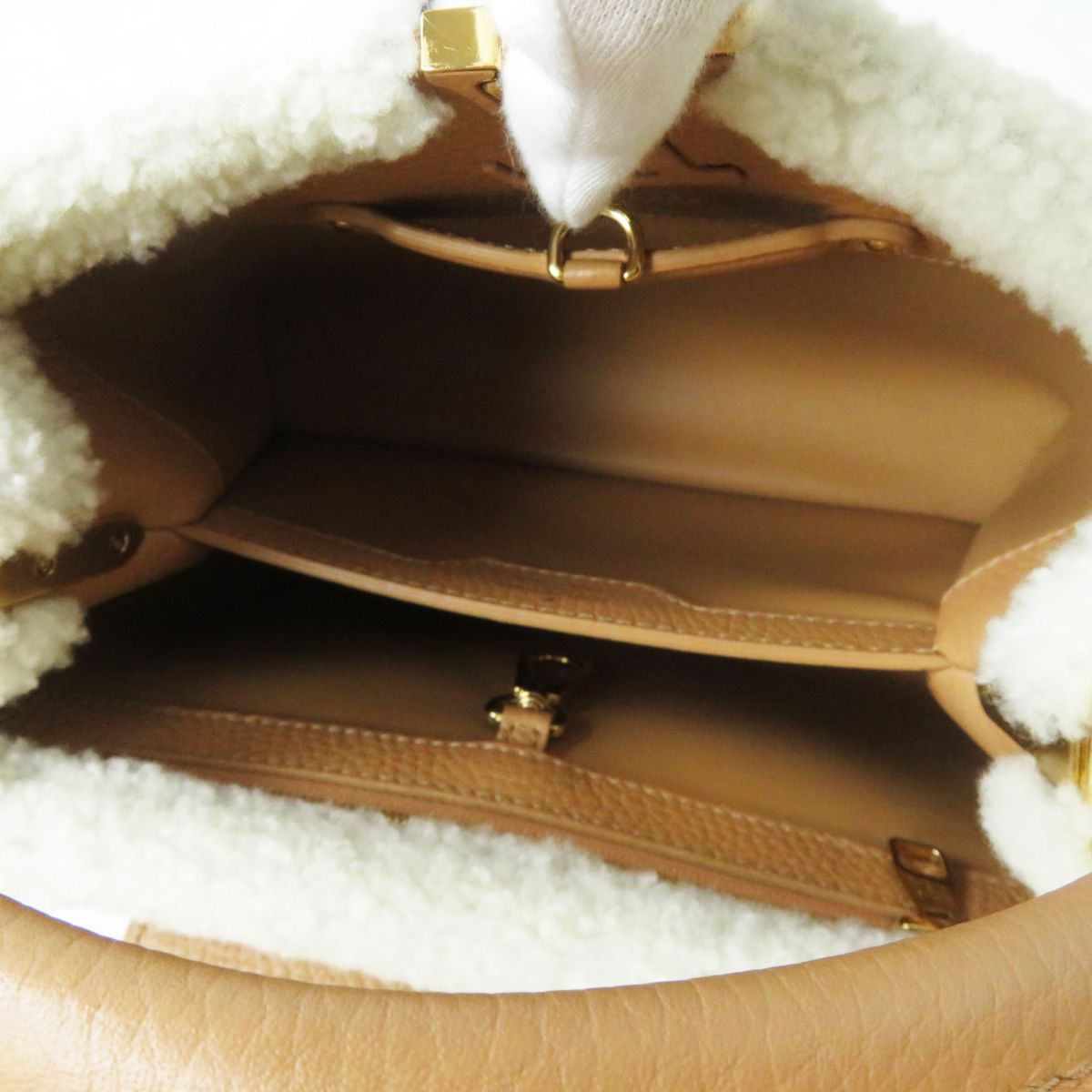 Louis Vuitton Shoulder Bag Main: Taurillon Clemence Leather, Part: Shearling Beige X Gold Metal Women Used Authentic