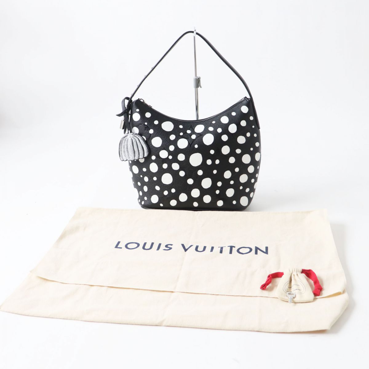 Louis Vuitton Shoulder Bag Main: Monogram Empreinte Black X White Infinity Dots Women Used Authentic